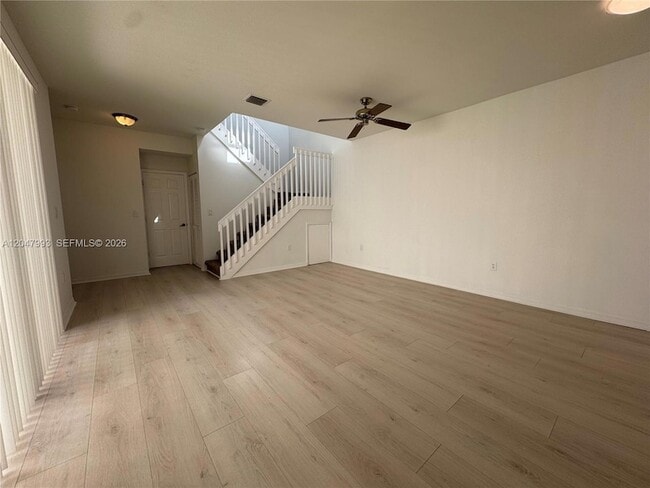 Photo - 1595 Seagrape Way
