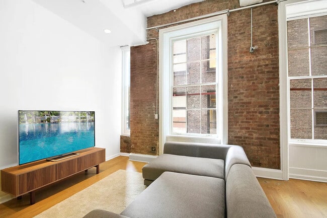 Photo - 1 Bond St Unit SI ID1436146P