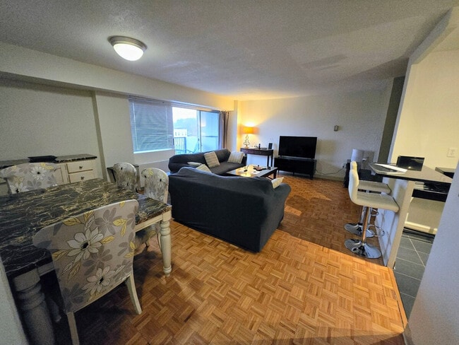 Building Photo - 1575 Tremont St Unit SI ID1059125P