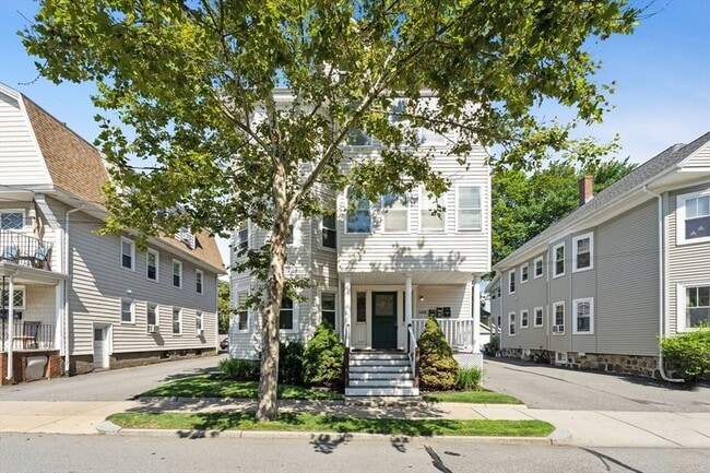 Building Photo - 146 Beech St Unit 1