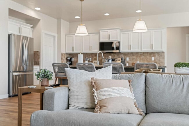 Building Photo - 3173 S Mystic Seaport Ave Unit ID1322138P