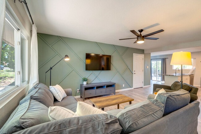Photo - 1603 Newcastle St Unit SI ID1628278P