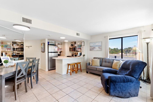 Building Photo - 497 Plantation Rd Unit ID1266624P