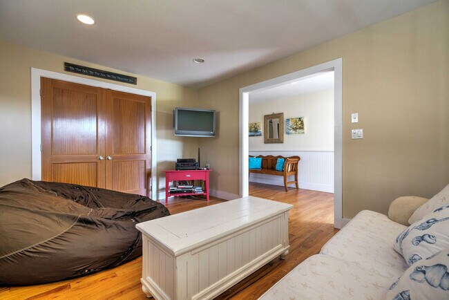 Photo - 21 Bayside Ave Unit SI ID1545689P