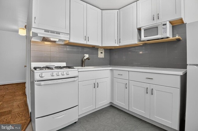 Photo - 1210 N Taft St Unit 105