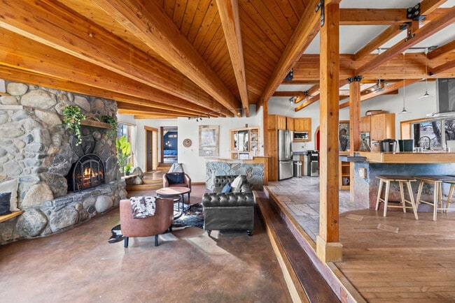 Building Photo - 84 Arcturus Dr Unit SI ID1366038P