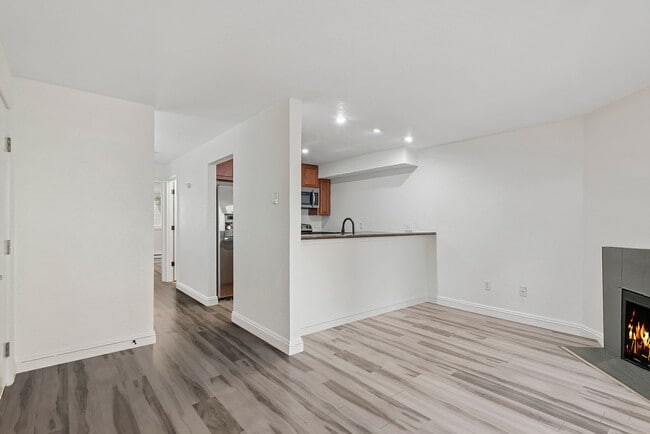 Photo - Everett Cove