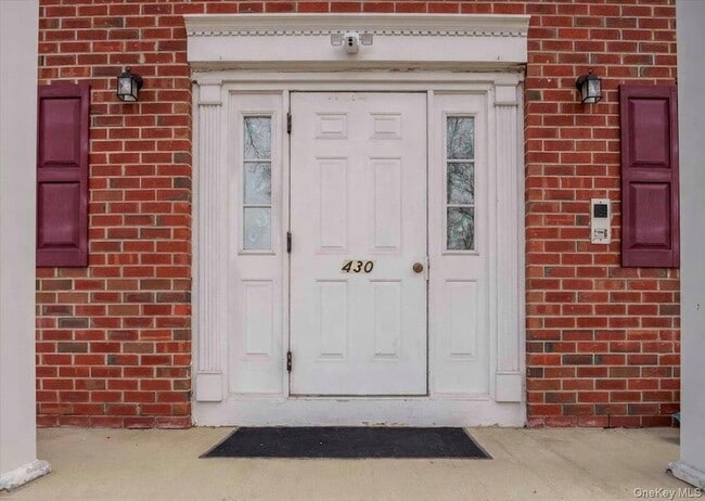 Building Photo - 430 Somerset Dr Unit F