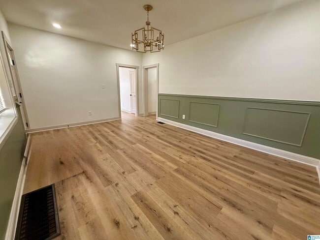 Photo - 212 Bankhead Hwy W