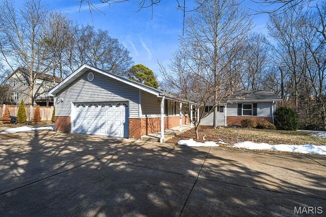 Photo - 925 Moreland Ave