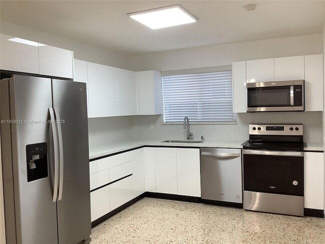 Photo - 7435 SW 23rd St