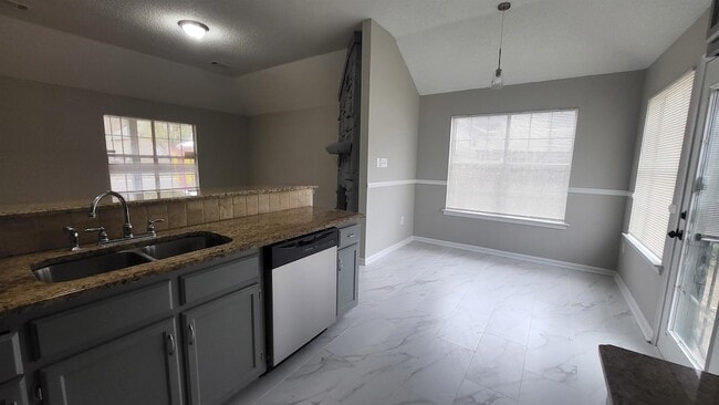 Photo - 6903 Gallop Dr