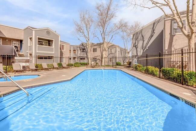 Building Photo - Cordova Park