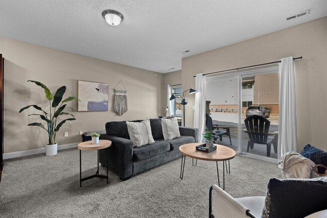 Building Photo - 8350 Cascade Ave Unit ID1285749P