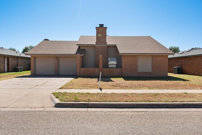 Photo - 3513 103rd St