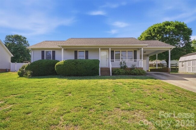 Building Photo - 1607 McFarland Dr