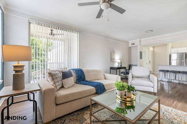 Building Photo - 2801 Biltmore Park Dr Unit 17-102