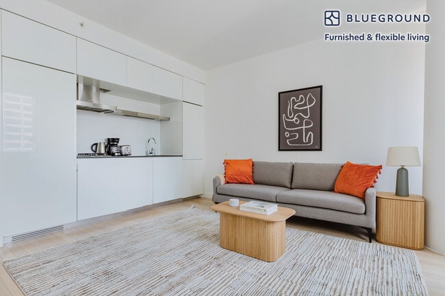 Photo - 70 W 45th St Unit SI FL33-ID1536