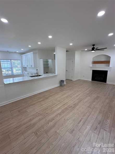 Photo - 732 Inwood Hill Dr