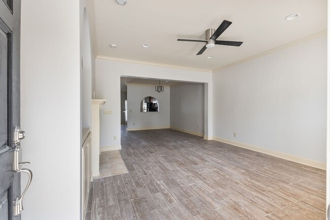 Photo - 4316 Summercrest Blvd Unit 407