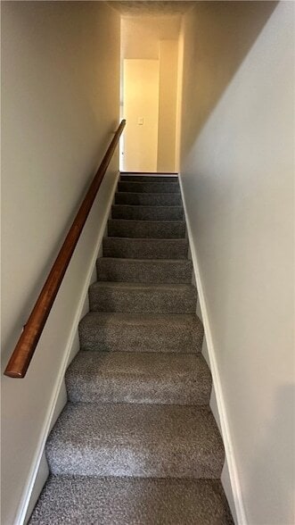 Photo - 201 Kendall Ln