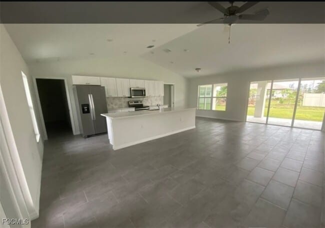 Photo - 2926 Diplomat Pkwy W