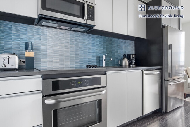 Photo - 10 New St Unit FL14-ID1055