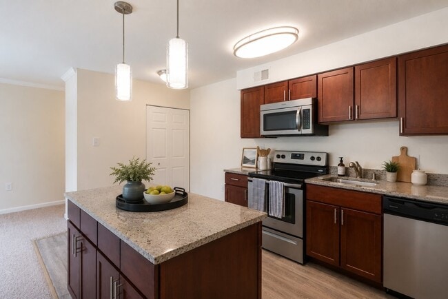 Building Photo - Tamarron Apartment Homes