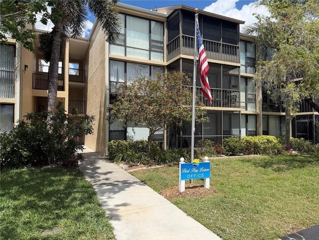 Building Photo - 618 Bird Bay Dr S Unit 110
