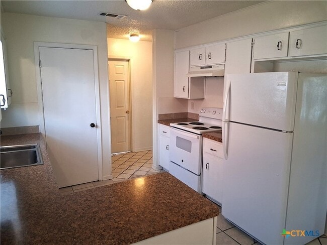 Photo - 1701 Lennox Ave