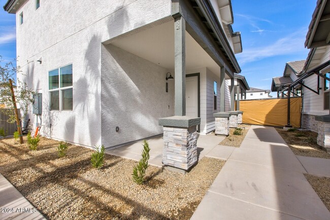 Photo - 35155 N Thompson Rd Unit 2