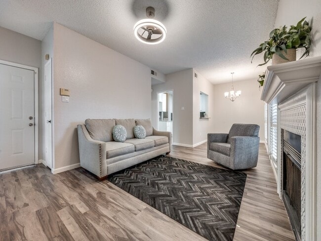 Photo - 1603 Marsh Ln Unit 308