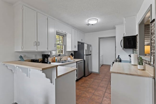 Photo - 4318 White Acres Rd Unit ID1043851P