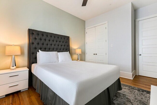 Photo - 1222 Carondelet St Unit SI ID1269968P