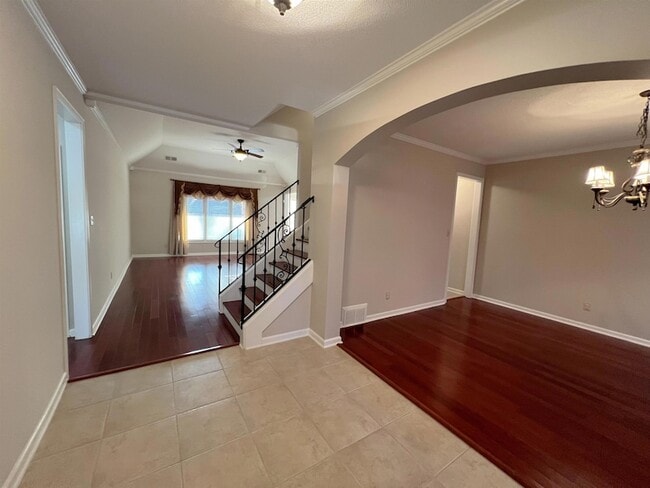 Photo - 4883 Fox Springs Dr