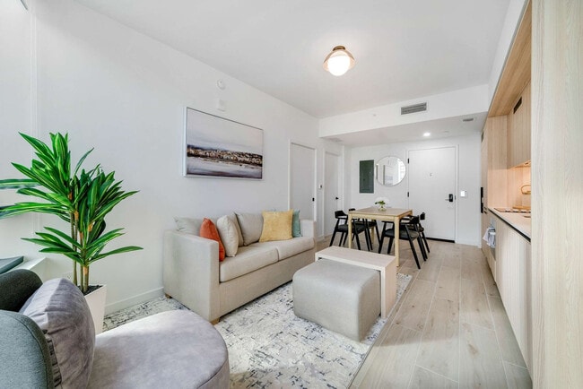 Photo - 225 N Miami Ave Unit FL11-ID1391813P