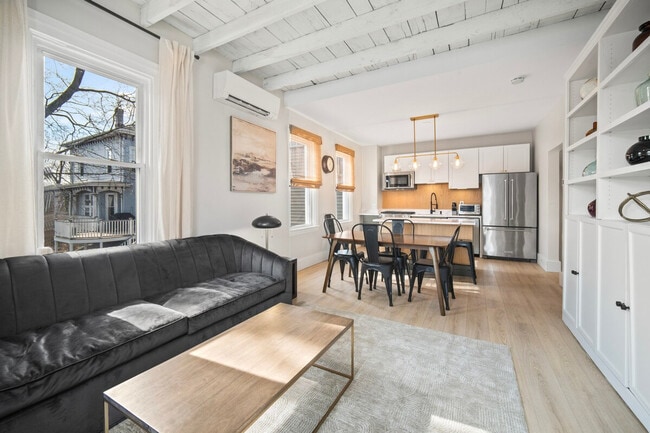 Photo - 105 Paul Gore St Unit SI ID1364242P