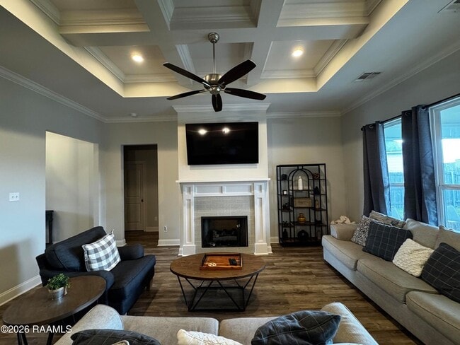 Photo - 200 Tennyson Dr