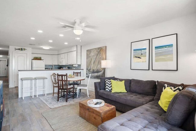 Photo - 16 Cut Off Rd Unit SI FL2-ID1023232P