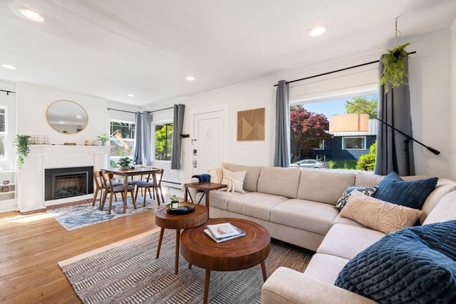 Photo - 811 NE 63rd St Unit ID1237083P