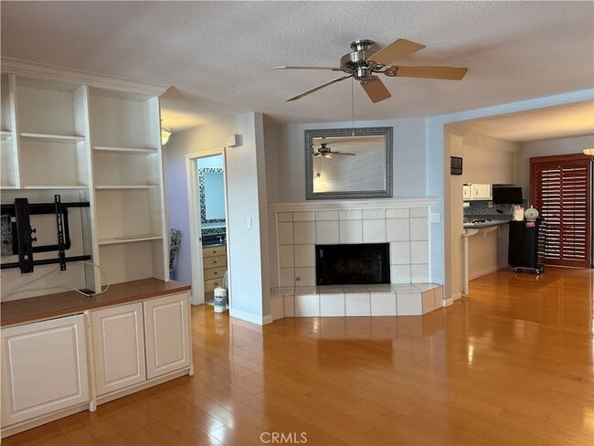 Photo - 676 Shepard St