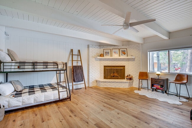 Building Photo - 574 Danube Dr Unit SI FL1-ID1545963P