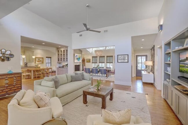 Photo - 278 Palm St Unit ID1325129P