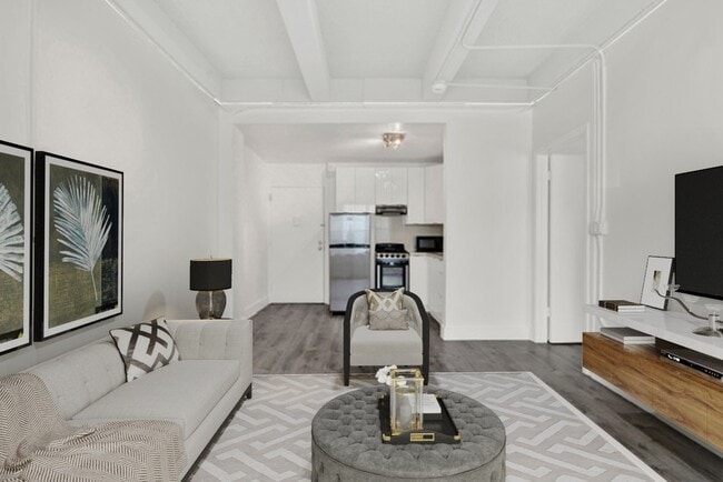 Photo - Edwards Apartments