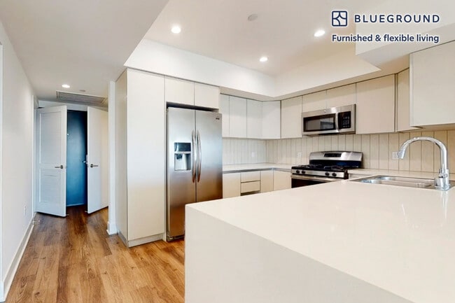 Photo - 1821 S Bentley Ave Unit ID6911A