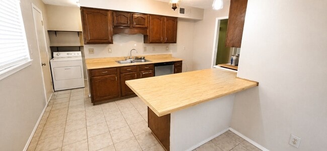 Photo - 1508 Finley Dr