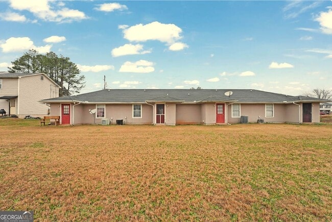 Photo - 124 Evergreen Trail SE Unit B