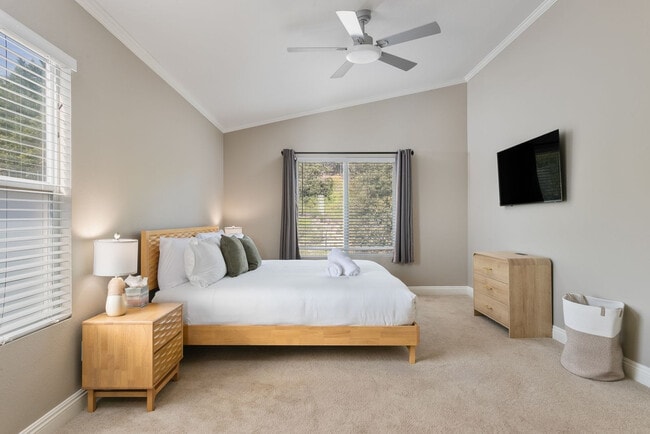 Building Photo - 5442 Toucanet Ct Unit SI FL1-ID1559832P