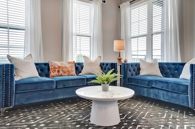 Photo - 2875 Olentangy River Rd Unit ID1257779P