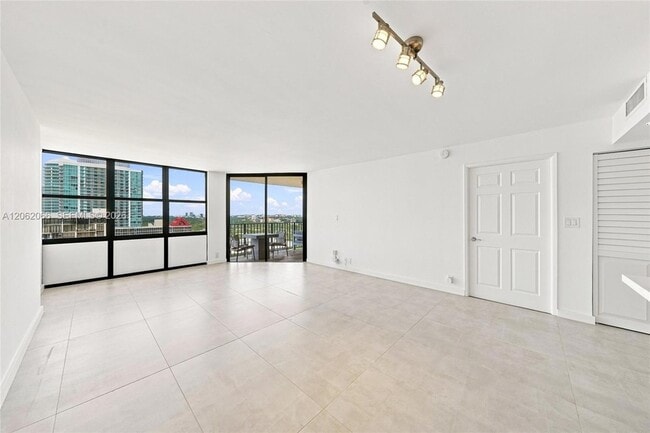 Photo - 1901 Brickell Ave Unit B2402